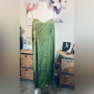 ABERCROMBIE & FITCH NWT Elegant Green Women's lingerie nightgown